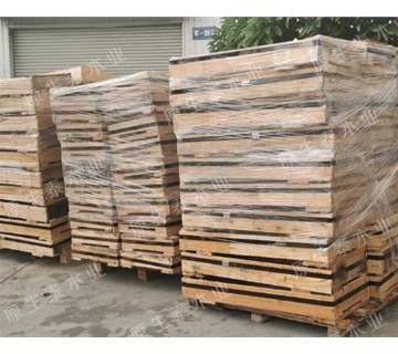 強(qiáng)防護(hù)木箱包裝：守護(hù)，開(kāi)啟貨物運(yùn)輸安全新篇章 